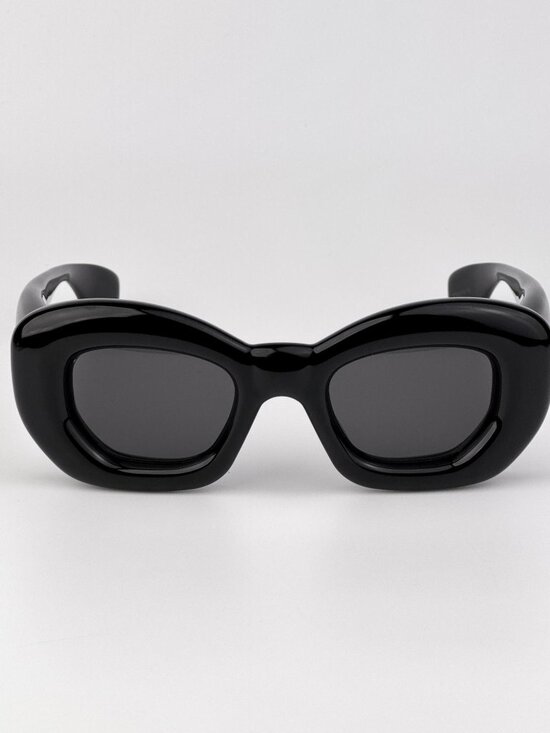 Loewe INFLATED Women Sunglasses – Black/Smoke Cat Eye Frame (LW40117I 01A) main image 5